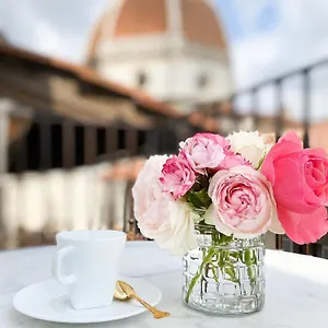 https://duomo-suites-florence.it-tuscanyhotel.com
